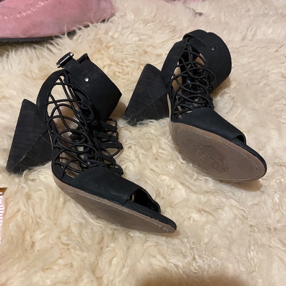 Vince Camuto Leather gladiator shoes - Picture 4 of 10